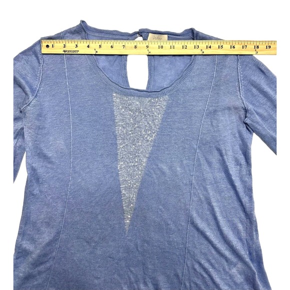 Wrap London Women's Light Blue Sweater w/Sequined Front Key Hole Back Size 8 - Picture 9 of 10